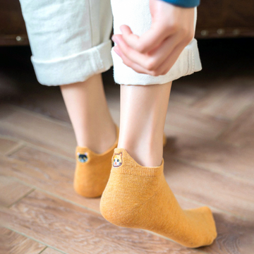 Chaussette courte en coton avec chat brodé au talon pour femme - Chocat